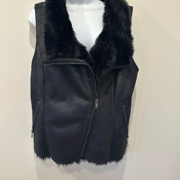 Banana Republic Vest - Picture 2 of 13